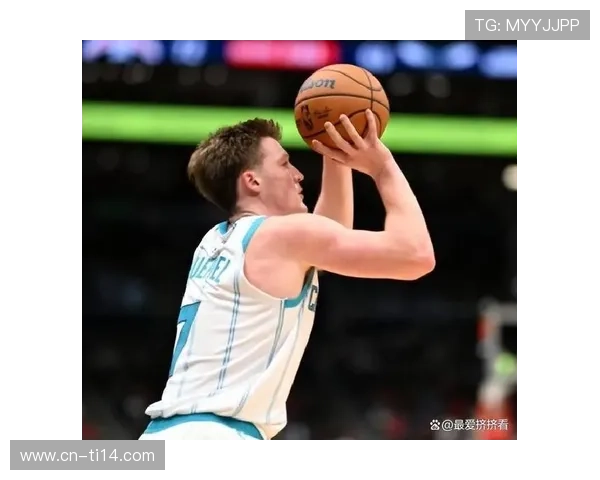 克尼佩尔三分12中8，黄蜂新秀成连胜奇兵